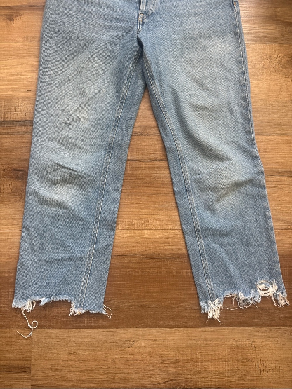 Free People We The Free Maggie Mid Rise Straight Light Wash Jeans size 27 - Picture 2 of 5